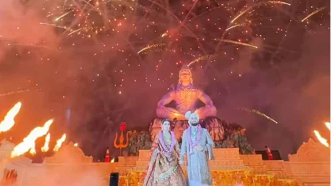 Rs 70 Lakh Fireworks At Wedding Of BJP MLA's Son? Viral Videos Spark Buzz Online Rs 70 Lakh Fireworks At Wedding Of BJP MLA golu shukla Son indore Viral Videos Spark Buzz Online Rs 70 Lakh Fireworks At Wedding Of BJP MLA's Son? Viral Videos Spark Buzz Online