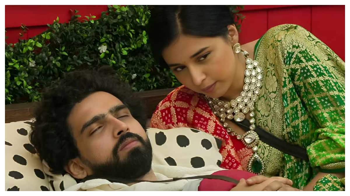 Amaal Mallik Asks Fans To Stop Linking Him With Tanya Mittal Post Bigg Boss 19