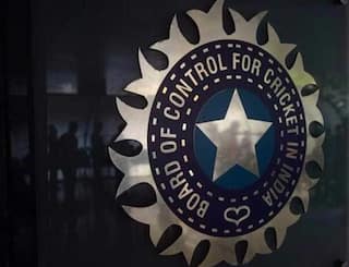 IPL 2026 नीलामी से ठीक पहले बीसीसीआई ने लिस्ट कर दी अपडेट, इन 19 खिलाड़ियों को किया शामिल