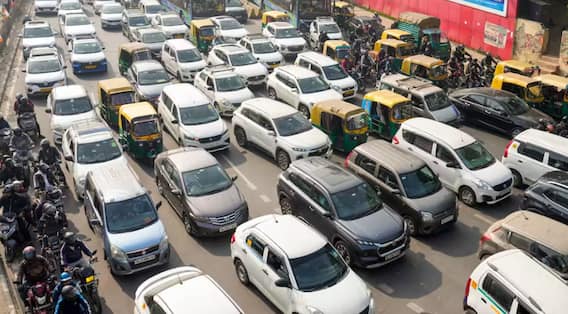 18 ਦਸੰਬਰ ਤੋਂ ਇਨ੍ਹਾਂ ਗੱਡੀਆਂ ਦੀ Entry Ban, ਨਹੀਂ ਮਿਲੇਗਾ ਪੰਪ ਤੋਂ Petrol-Diesel; ਜਾਣੋ ਵਜ੍ਹਾ 18 ਦਸੰਬਰ ਤੋਂ ਇਨ੍ਹਾਂ ਗੱਡੀਆਂ ਦੀ Entry Ban, ਨਹੀਂ ਮਿਲੇਗਾ ਪੰਪ ਤੋਂ Petrol-Diesel; ਜਾਣੋ ਵਜ੍ਹਾ