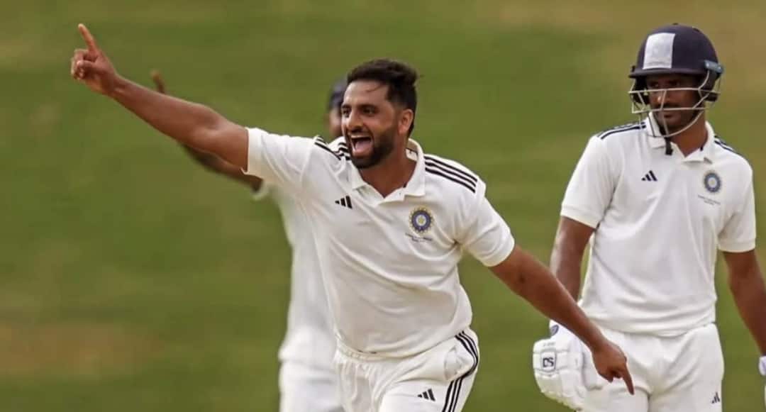 IPL Auction: Who Is Auqib Dar? Delhi Capitals Buy Jammu & Kashmir Star For ₹8.40 Crore