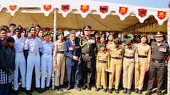 सदर्न कमांड ने पुणे में मनाया विजय दिवस, युद्ध स्मारक पर वीर नारियों और पूर्व सैनिकों को किया याद