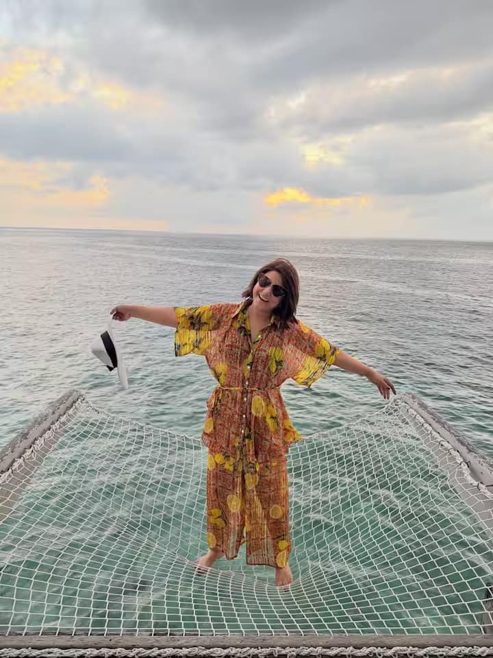 हिना ने इंस्टाग्राम पर अपनी नई तस्वीरें शेयर करते हुए कैप्शन में लिखा,