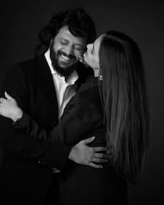 रितेश देशमुख के बर्थडे पर जेनेलिया ने शेयर की रोमांटिक फोटोज, कहा- 'हैप्पी बर्थडे मेरी हार्टबीट'