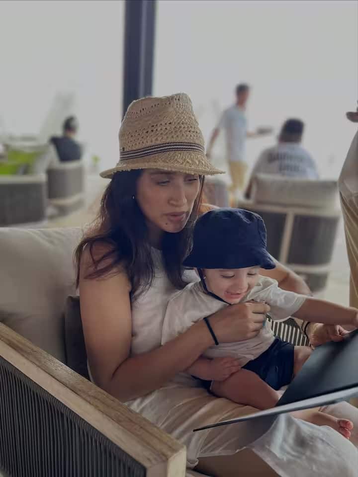 सागरिका ने पोस्ट के कैप्शन में लिखा,