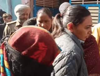 ਲੁਧਿਆਣਾ ਦੇ ਇਸ ਇਲਾਕੇ 'ਚ ਚੱਲ ਰਿਹਾ ਸੀ ਦੇਹ ਵਪਾਰ, ਲੋਕਾਂ ਨੇ ਪਾਈ ਰੇਡ ਤਾਂ ਹੋ ਗਿਆ ਵੱਡਾ ਖੁਲਾਸਾ