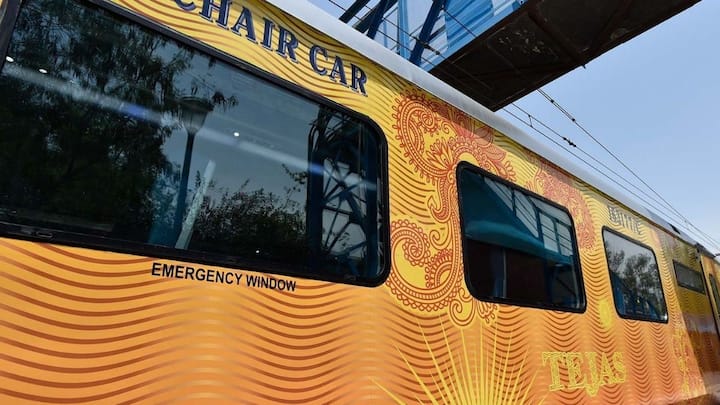 जहां इंफ्रास्ट्रक्चर सरकार का होता है और सेवाओं की जिम्मेदारी निजी कंपनी निभाती है. प्राइवेट ट्रेन शुरू करने के लिए रेलवे द्वारा जारी टेंडर प्रक्रिया में हिस्सा लेना जरूरी होता है. इस दौरान कंपनी की फाइनेंशियल स्ट्रेंथ, तकनीकी क्षमता और पहले का अनुभव देखा जाता है.