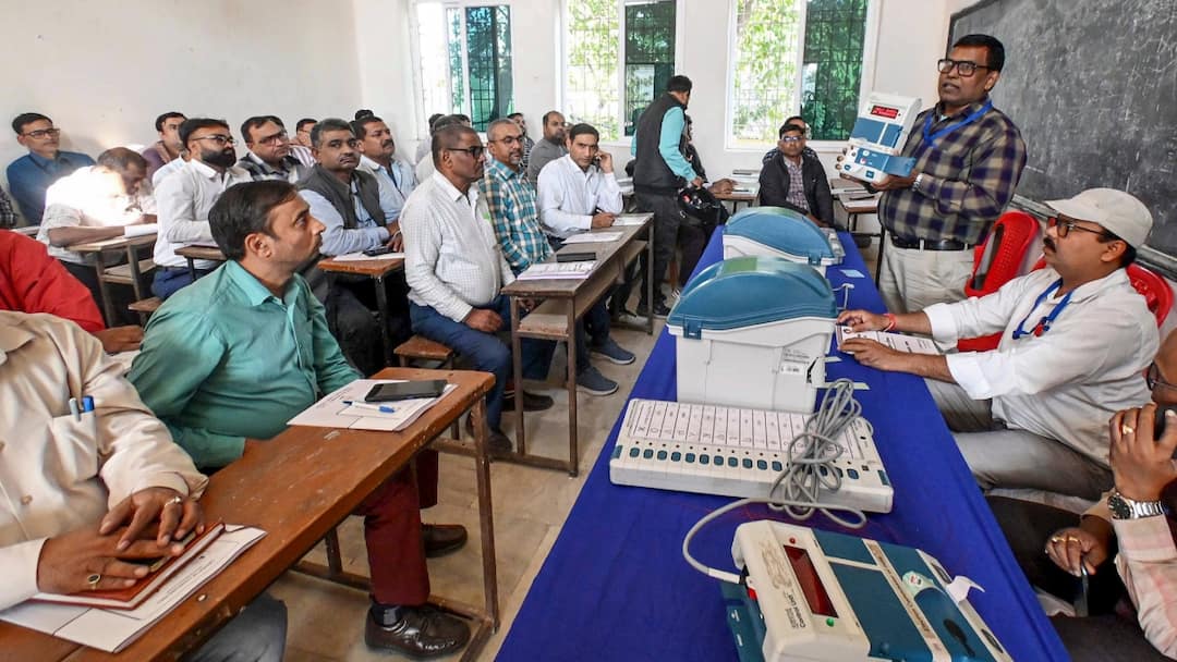 amritsar barnala moga counting of votes begins for block committee and zila parishad elections पंजाब: वोटिंग से पहले तय हुई जीत, अमृतसर में जिला परिषद और ब्लॉक समिति के कई निर्विरोध विजेता