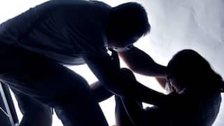 Tamil Nadu: असम से मजदूरी करने आए थे दंपति, पहले पीटा फिर पति के सामने पत्नी का किया गैंगरेप