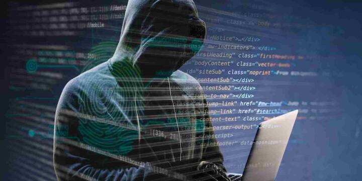 सरकार ने लोगों से अपील की है कि ऐसी साइलेंट कॉल्स को नजरअंदाज न करें और तुरंत इसकी रिपोर्ट करें. इसके लिए Sanchar Saathi प्लेटफॉर्म का इस्तेमाल किया जा सकता है. sancharsaathi.gov.in वेबसाइट पर जाकर Citizen Centric Services सेक्शन में Chakshu विकल्प मौजूद है, जहां आप इस तरह की कॉल्स, स्पैम या फ्रॉड से जुड़ी शिकायत दर्ज कर सकते हैं. जरूरी जानकारी भरने के बाद शिकायत सबमिट की जा सकती है.