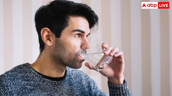 ठंड में क्यों कम लगती है प्यास, क्या इस टाइम शरीर में कम हो जाती है पानी की जरूरत?