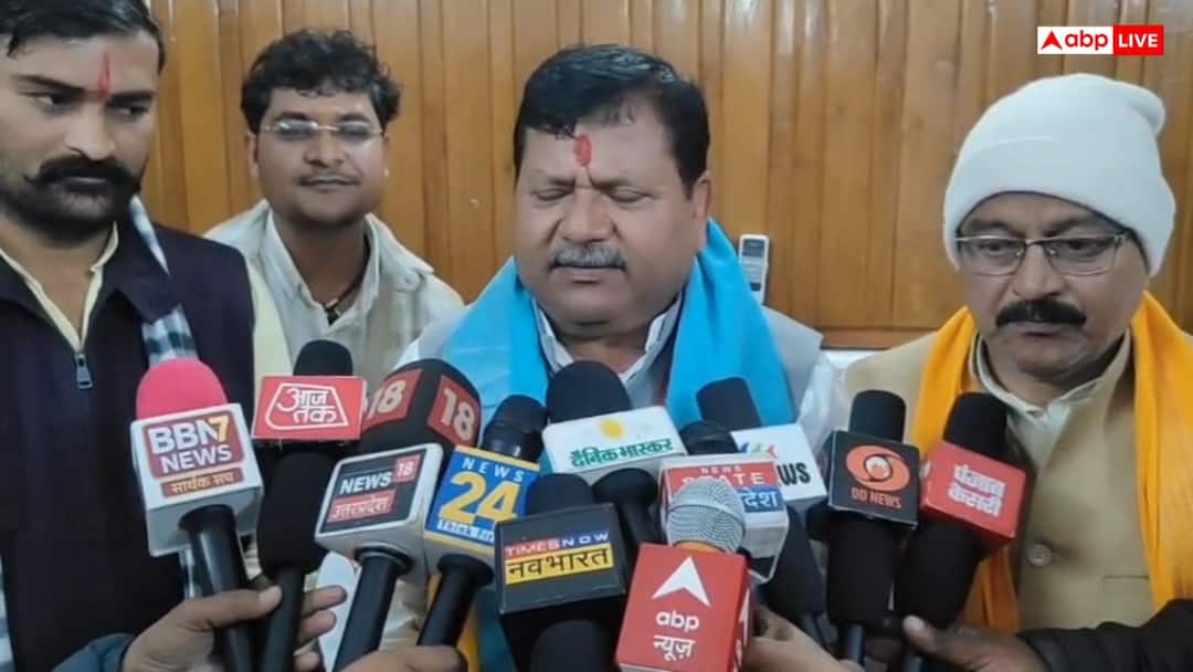 UP Minister Rakesh Rathore visited in mahoba and attacked samajwadi party akhilesh yadav ann मंत्री राकेश राठौर ने सपा पर लगाया परिवारवाद और जातिवाद का आरोप, 2027 चुनाव पर किया बड़ा दावा