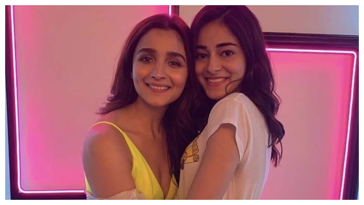 Viral Video Fuels Rumours Of Alia Bhatt Ignoring Ananya Panday, Fans Uncover Full Story