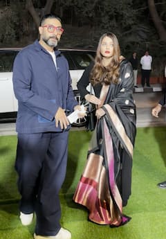 Dhirubhai Ambani School Annual Day: ऐश्वर्या का हाथ थामे दिखे अभिषेक, सुहाना-गौरी संग पहुंचे शाहरुख खान, देखें तस्वीरें