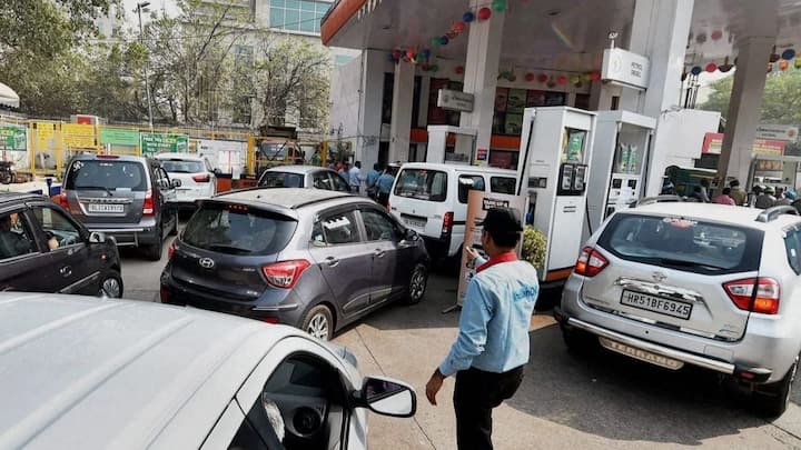 अब कई लोगों के में यह सवाल आ रहा है कि क्या ऐसी स्थिति में गाड़ी जब्त हो जाएगी. तो सीधे शब्दों में कहें तो हर मामले में गाड़ी जब्ती जरूरी नहीं है. लेकिन अगर आप नियम तोड़ते हुए बार बार बिना PUC के वाहन चलाते पाए जाते हैं.