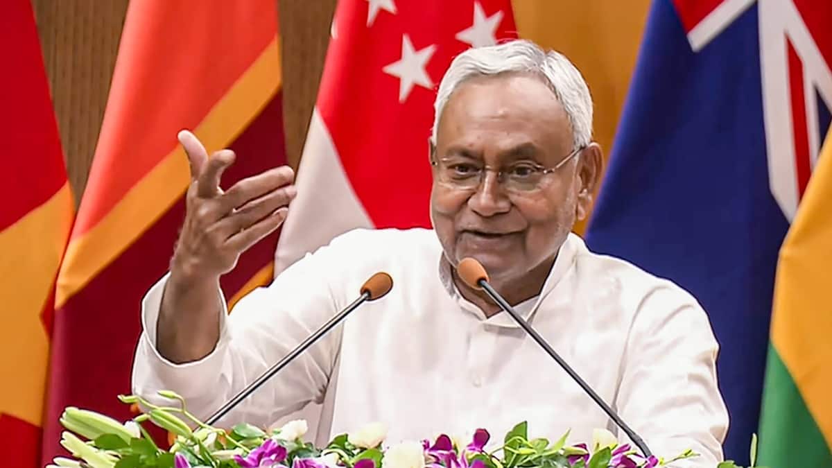 'महिला सशक्तिकरण का प्रतीक हैं नीतीश सरकार', हिजाब विवाद के बीच इस किसने कही यह बात?