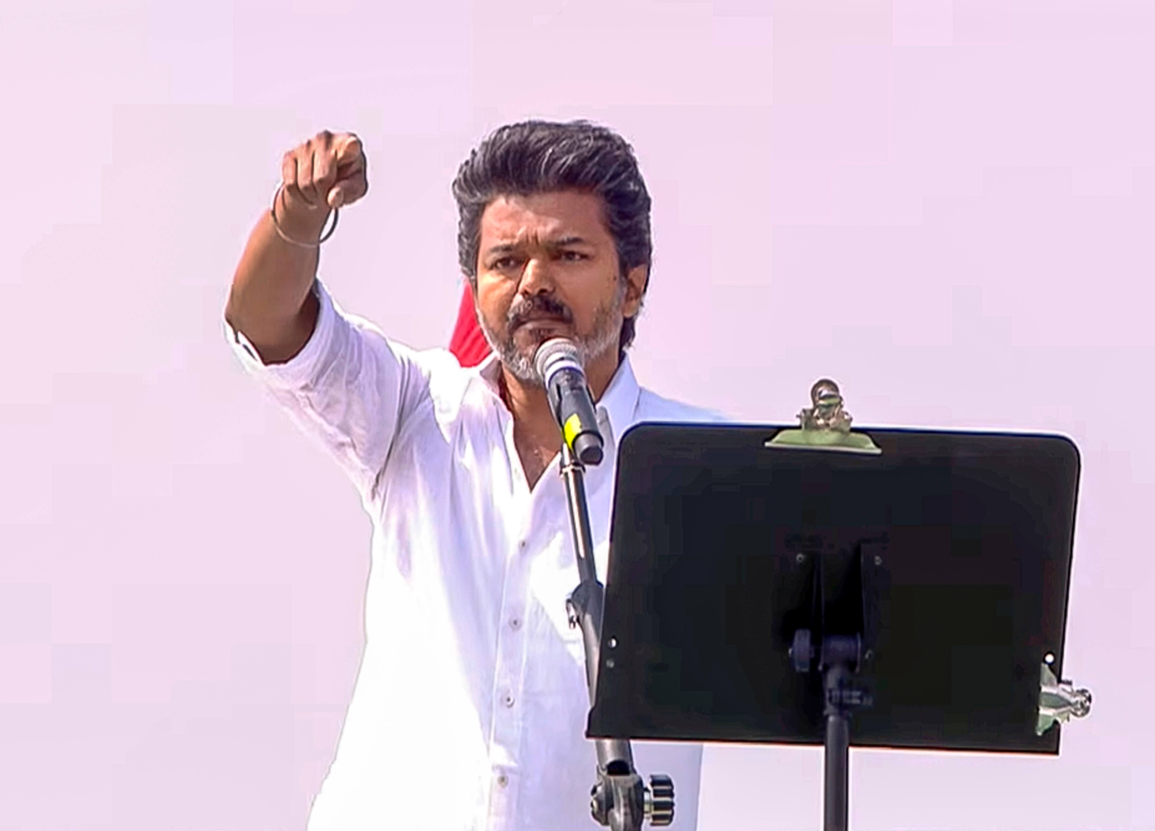 Tamil Nadu Elections 2026 : కరూర్ తొక్కిసలాట తర్వాత జరిగిన మొదటి ర్యాలీలో పాల్గొన్న విజయ్! DMK దుష్ట శక్తి అంటూ కామెంట్స్