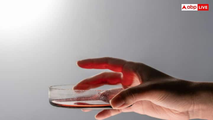 वैज्ञानिकों ने इस स्टडी को NPJ Aging नाम की एक रिसर्च जर्नल में प्रकाशित किया है. इस शोध के तहत जापान में 6,000 से ज्यादा लोगों के यूरिन सैंपल लिए गए और आधुनिक मशीनों की मदद से उनकी जांच की गई.