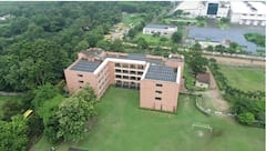 ভবিষ্যতের জন্য প্রস্তুত ছাত্রছাত্রী গড়ার লক্ষ্যে: বারাসাতের Adamas World School