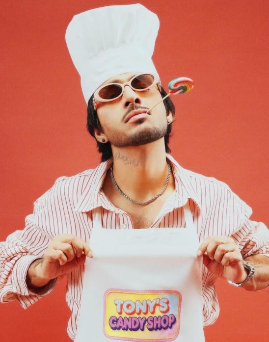 ਲੋਕਾਂ ਦਾ ਕਹਿਣਾ ਹੈ ਕਿ ਉਹ ਕੋਰੀਅਨ ਡਾਂਸ ਦੀ ਨਕਲ ਕਰ ਰਹੀ ਹੈ। ਸੋਸ਼ਲ ਮੀਡੀਆ 'ਤੇ ਕਈ ਯੂਜ਼ਰਸ ਨੇ ਨੇਹਾ 'ਤੇ ਦੇਸ਼ ਦੇ ਸੱਭਿਆਚਾਰ ਨੂੰ ਖਰਾਬ ਕਰਨ ਦਾ ਇਲਜ਼ਾਮ ਵੀ ਲਗਾਇਆ ਹੈ। ਇੱਕ ਟਵਿੱਟਰ ਯੂਜ਼ਰ ਨੇ ਲਿਖਿਆ,