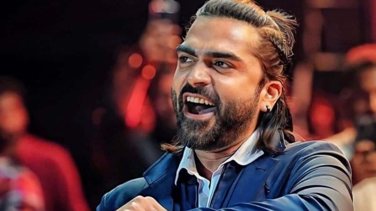 Silambarasan : 10 நாளில் 950 அடுக்குமாடி வீடுகள் விற்பனை...ரியல் எஸ்டேட் மார்கெட்டை எகிற வைத்த சிம்பு