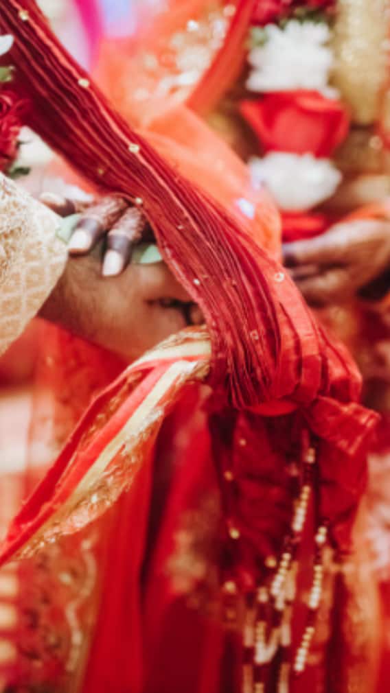 लेकीचं लग्न ठरवताना कुणी हुंडा मागितला, तर कुठे तक्रार कराल?