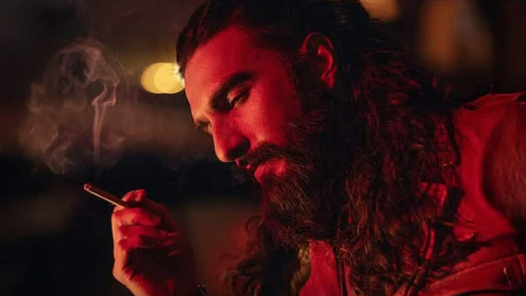 Dhurandhar Box Office Collection Day 14 Worldwide Ranveer Singh Film Fourteenth Day Second Thursday Cross 700 crores Globally Dhurandhar BO Day 14 Worldwide: धुरंधर' के कहर से दहला बॉक्स ऑफिस, 14वें दिन वर्ल्डवाइड कर डाला तगड़ा कलेक्शन, अब 1000 करोड़ी बनने से दूर नहीं!