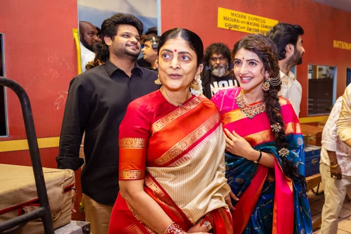 Dawn Pictures தயாரிப்பு நிறுவனத்தின் சார்பில் ஆகாஷ் பாஸ்கரன் தயாரிப்பில், சிவகார்த்திகேயன், ரவிமோகன், அதர்வா முரளி, ஶ்ரீலீலா நடிப்பில், சுதா கொங்கரா இயக்கத்தில், உருவாகியுள்ள பிரம்மாண்டத் திரைப்படம் “பராசக்தி”.