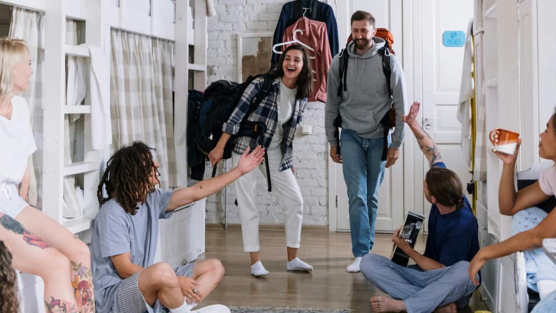 7 Pocket-Friendly December Plans: Fun Hostel Activities For Festive Travellers
