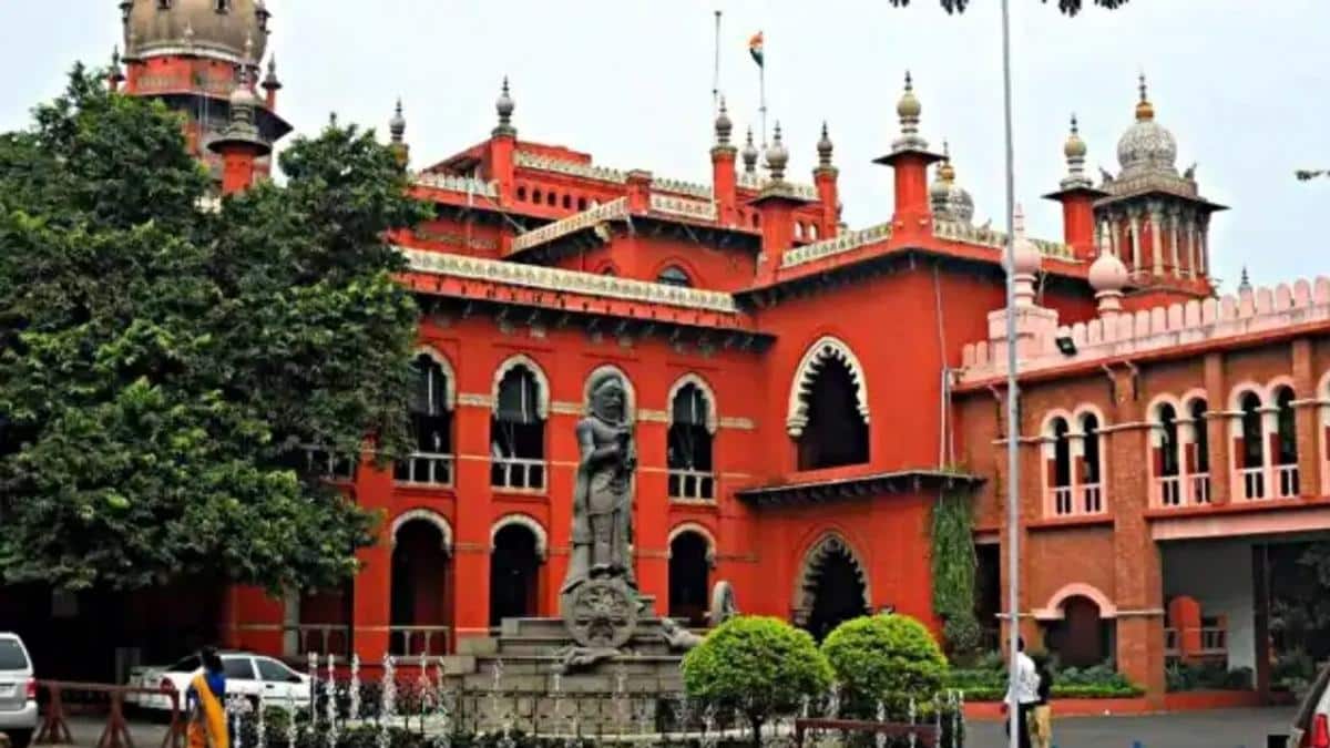 தூத்துக்குடி ஸ்டெர்லைட்: மீண்டும் ஆலை அமைக்க வேதாந்தா மனு! அரசு பதில் என்ன? பரபரப்பு விசாரணை!