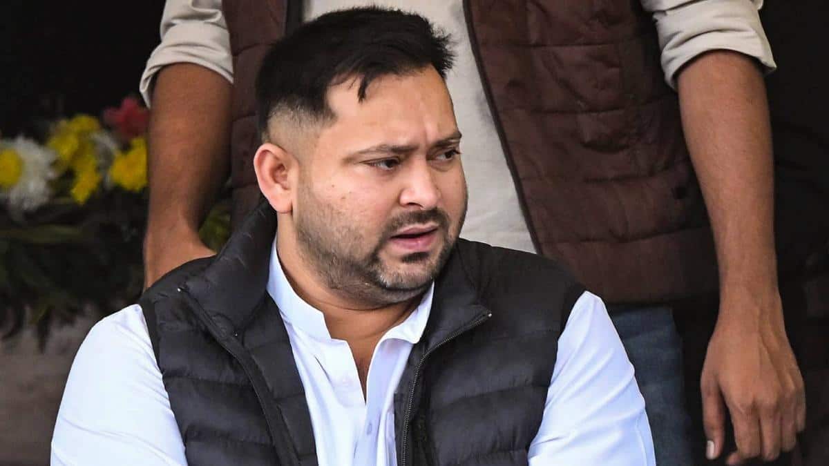 Bihar Politics: घटने लगी RJD की सियासी ताकत? नए साल में तेजस्वी यादव को लगेगा एक और झटका!