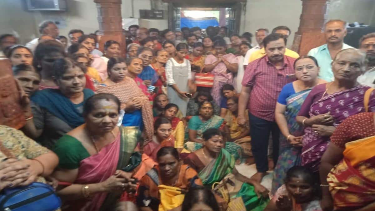 நூற்றுக்கணக்கில் திரண்ட பக்தர்கள்... எங்கு? எதற்காக தெரியுங்களா?