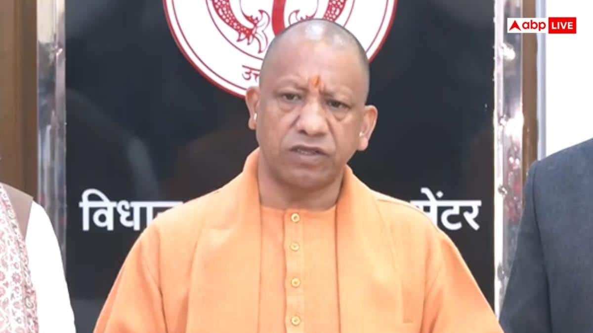 कोडीन कफ सिरप मामले में यूपी से बड़ी खबर, सीएम योगी आदित्यनाथ को सौंपी रिपोर्ट, इसमें क्या?