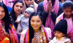 बिग बॉस के बाद प्रेमानंद महाराज का आशीर्वाद लेने पहुंची तान्या मित्तल, फोटोज वायरल