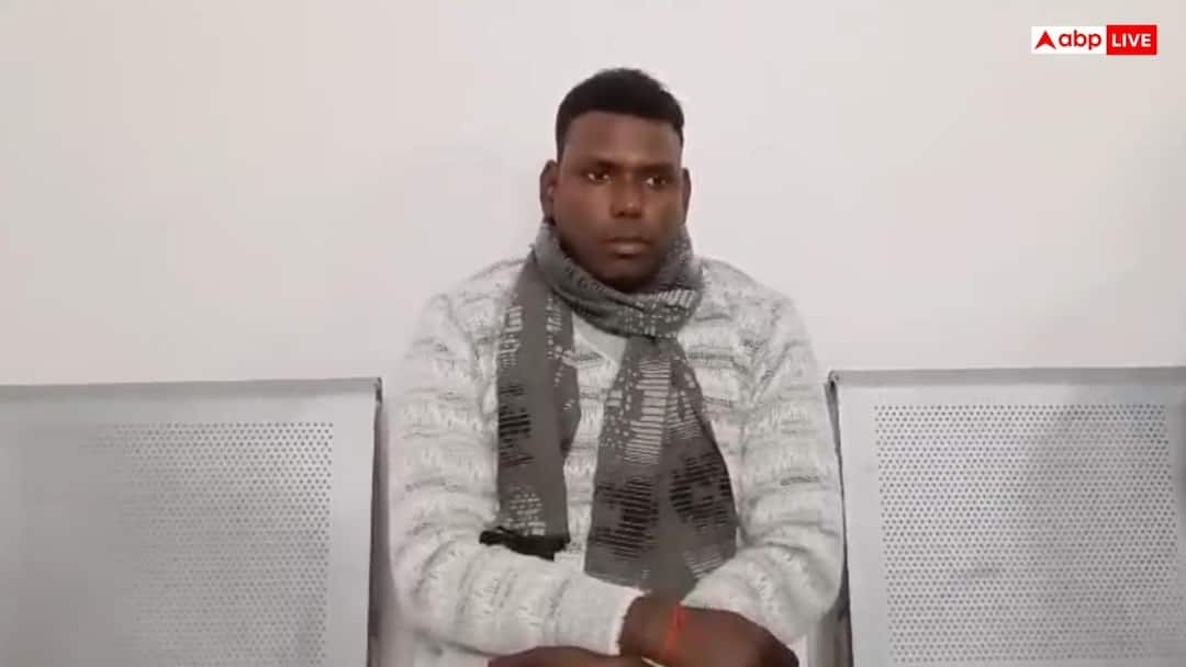 Basti anti corruption team arrested a police officer taking a bribe 15 thousand ann Basti News: बस्ती में थानाध्यक्ष के बंगले पर एंटी करप्शन का छापा, 15 हजार रिश्वत लेते सिपाही गिरफ्तार