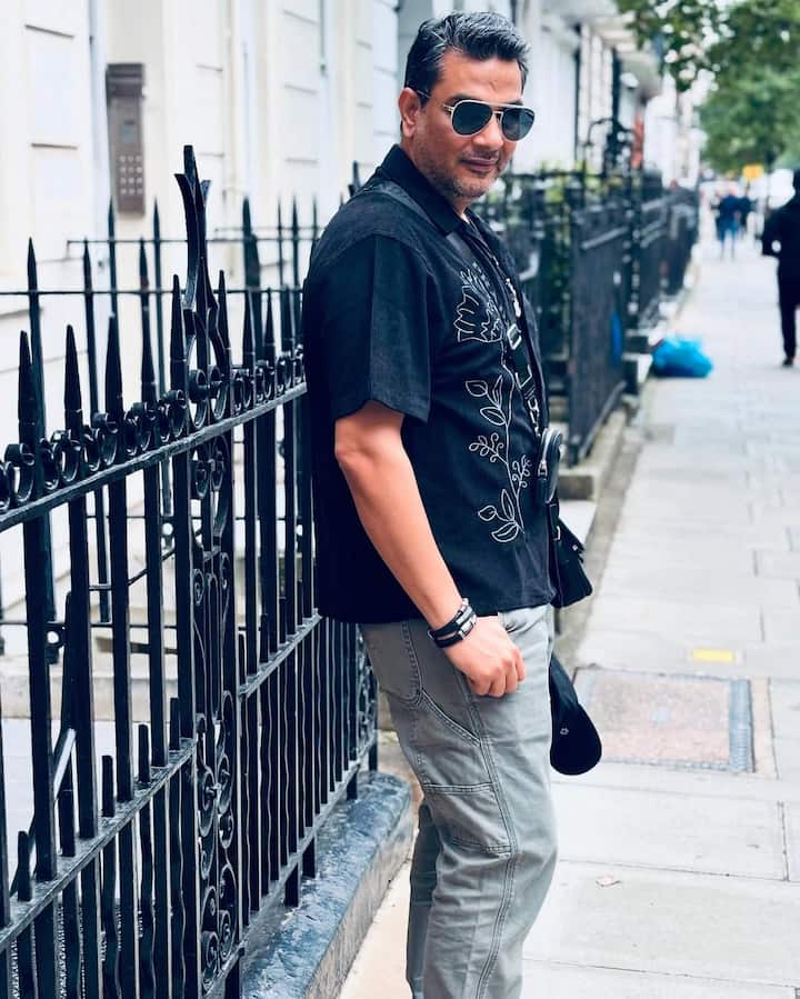 मुकेश छाबड़ा करीब 400 से ज्यादा फिल्मों में कास्टिंग कर चुके हैं. उन्हें 'गैंग्स ऑफ वासेपुर' जैसी फिल्म से पहचान मिली, जहां उन्होंने बेहतरीन कास्टिंग की.