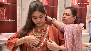 सोना बना रहा मालामाल, सालभर में 73 परसेंट का दे दिया रिटर्न; 46 सालों में अब तक की सबसे तेजी