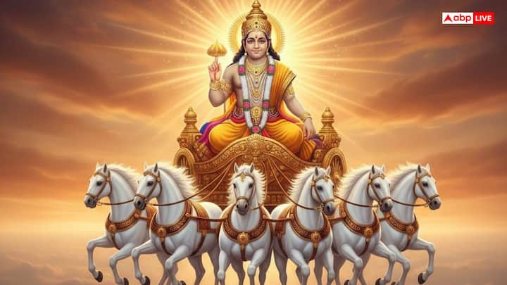 हिन्दू धर्म में सप्ताह का हर दिन किसी न किसी देवी या देवता को समर्पित किया जाता है. ऐसे ही रविवार का दिन भगवान सूर्य का है, इस दिन सूर्य देव की आराधना करने से मानसिक और शारीरिक शक्ति मिलती है.