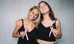 Breast Cancer Symptoms: સ્તનની ત્વચામાં દેખાતા આ 5 ફેરફારોને સામાન્ય ન ગણો, હોઈ શકે છે કેન્સર!