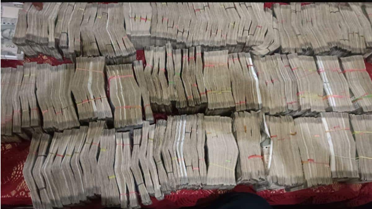 CBI Arrests Lieutenant Colonel In Defence Ministry Bribery Case, Rs 2.36 Cr Cash Seized