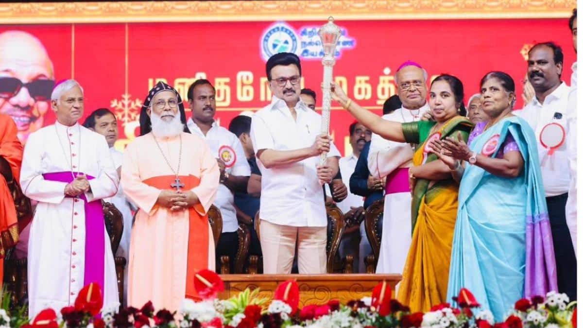 MK Stalin: அரசியலமைப்பில் இருந்தே மதச்சார்பின்மையை நீக்க பாஜக துடிக்கிறது - முதலமைச்சர் பகிரங்க குற்றச்சாட்டு