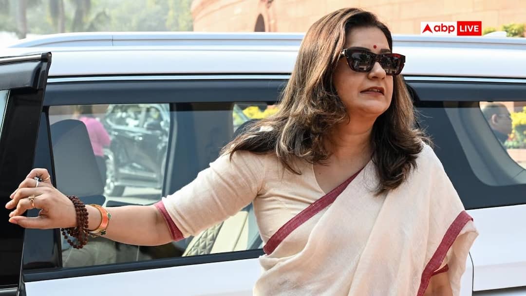 bangladesh violence hindu youth murder priyanka chaturvedi statement minority safety india government response 'हिंदुओं के हितों की रक्षा...', बांग्लादेश हिंसा पर प्रियंका चतुर्वेदी ने सरकार से पूछे सवाल