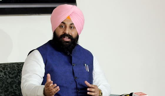 ਸੂਬੇ ਭਰ ਦੇ ਸਾਰੇ ਸਕੂਲਾਂ ਵਿੱਚ ਮਾਪਿਆਂ ਦੀ ਭਾਗੀਦਾਰੀ 'ਤੇ ਵਰਕਸ਼ਾਪਾਂ ਦੀ ਇੱਕ ਵਿਆਪਕ ਲੜੀ ਅਤੇ ਇੱਕ ਮੈਗਾ PTM (ਮਾਪਿਆਂ ਦੀ ਸ਼ਮੂਲੀਅਤ ਵਰਕਸ਼ਾਪ) ਦਾ ਆਯੋਜਨ ਕਰ ਰਿਹਾ ਹੈ।