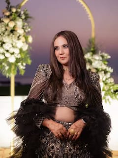 Television: અભિનેત્રી રૂપલ ત્યાગીએ સિમ્પલ ડ્રેસમાં ફ્લૉન્ટ કર્યું કર્વી ફિગર, તસવીરો પર ફેન્સ થયા ફિદા