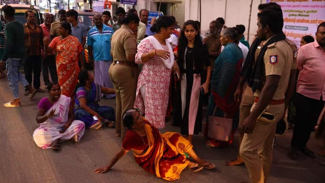 An incident that surpasses cinema... Kidnapping of school student: 4 people including 3 boys arrested tnn சினிமாவை மிஞ்சிய சம்பவம்... பள்ளி மாணவர் கடத்தல்: 3 சிறுவர்கள் உட்பட 4 பேர் கைது