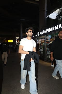 एयरपोर्ट पर लगा बॉलीवुड सेलेब्स का तांता, कार्तिक आर्यन से तृप्ति डिमरी तक ये सितारे हुए स्पॉट