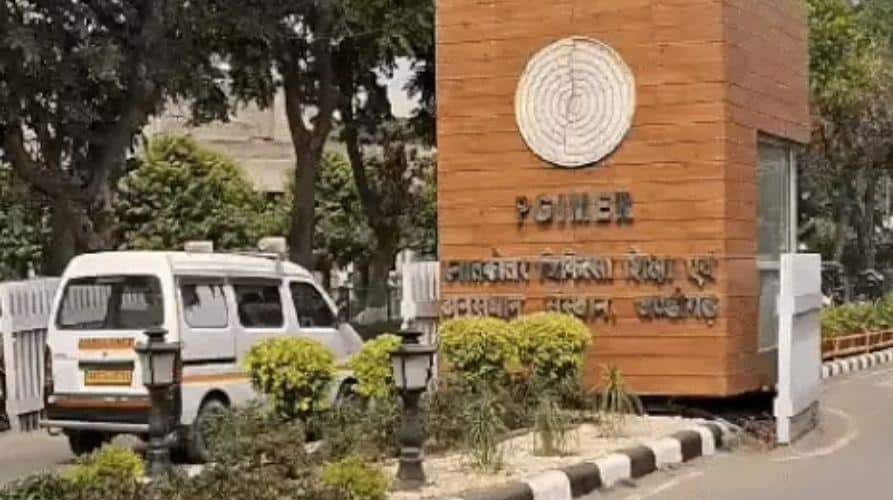 Chandigarh News: CBI books 8 in Rs 1.14‑crore patient welfare grant scam at PGI Chandigarh Funds check all details inside Chandigarh News: ਚੰਡੀਗੜ੍ਹ PGI 'ਚ 1.14 ਕਰੋੜ ਦਾ ਘੁਟਾਲਾ, ਜਾਣੋ ਕਿਵੇਂ ਹੋਇਆ ਪਰਦਾਫਾਸ਼? CBI ਵੱਲੋਂ 6 ਕਰਮਚਾਰੀਆਂ ਸਣੇ 8 ਵਿਰੁੱਧ FIR; ਮਰੀਜ਼ਾਂ ਦੀਆਂ ਗ੍ਰਾਂਟਾਂ ਨਾਲ...