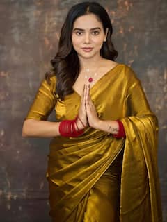 Look: ગૉલ્ડન સાડી-લાલ બંગડી સાથે મનીષા રાનીએ કરાવ્યું ફોટોશૂટ, તસવીરો પર ફેન્સ ઘાયલ