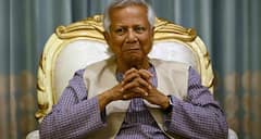 ओस्मान हादी की अंतिम यात्रा में शामिल हुए मोहम्मद यूनुस, जानें लोगों से क्या किया वादा?