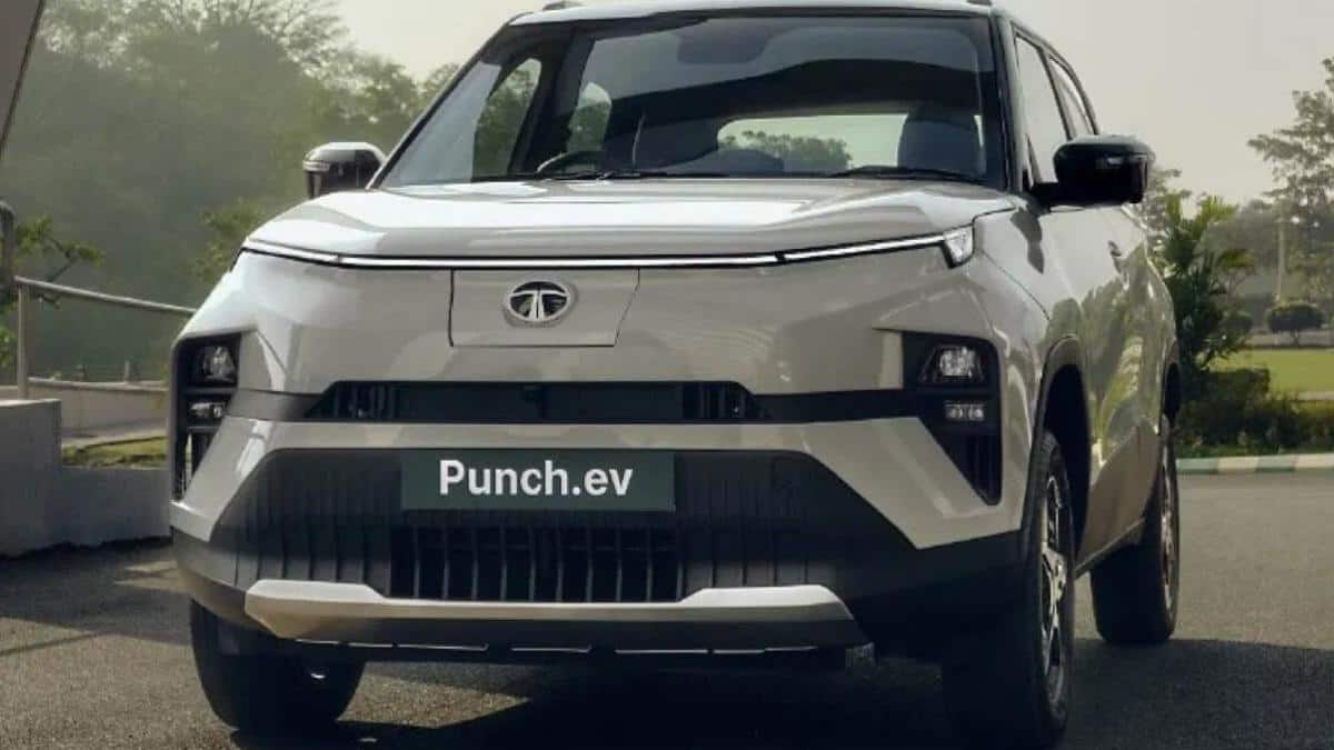 Tata Punch EVக்கு தள்ளுபடி எவ்வளவு தெரியுமா? 2025 முடிவில் மகிழ்ச்சியான செய்தி!